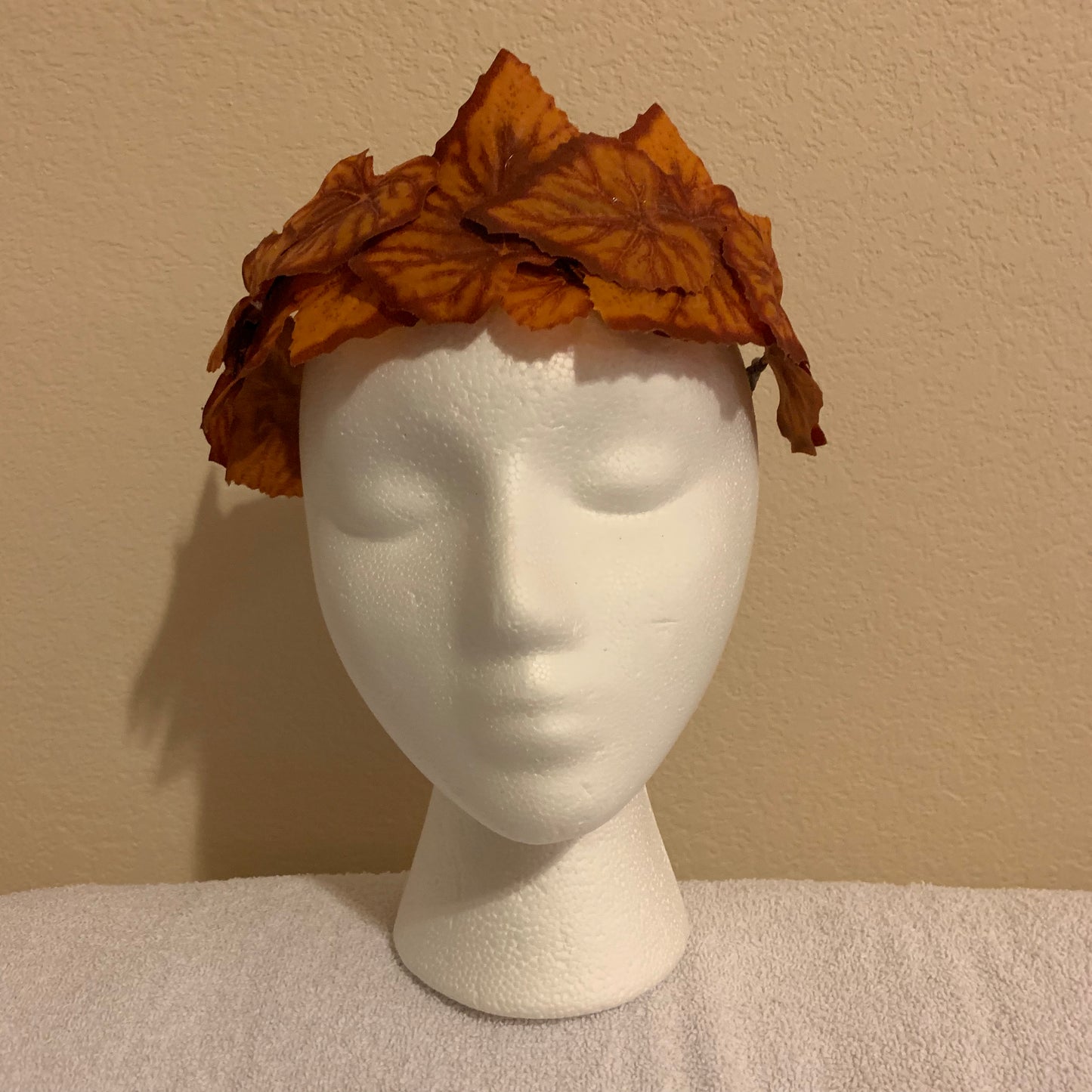 All-Leaf Wreath -Rust leaves