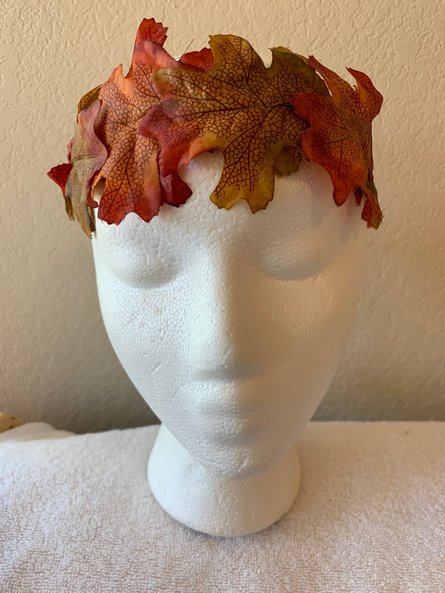 All-Leaf Wreath - Oak Leaves