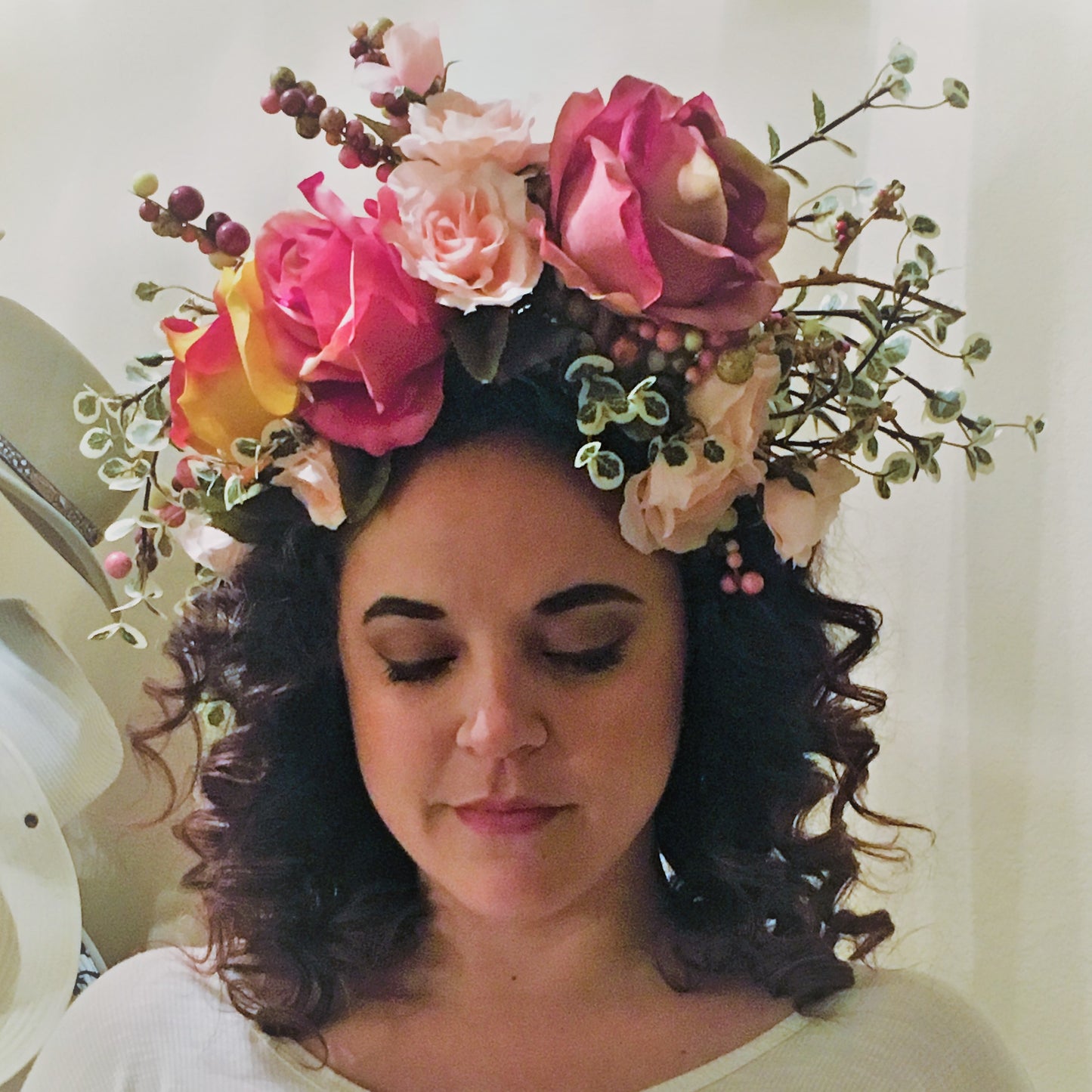 XL Fantasy Wreath - Pink, peach & yellow roses