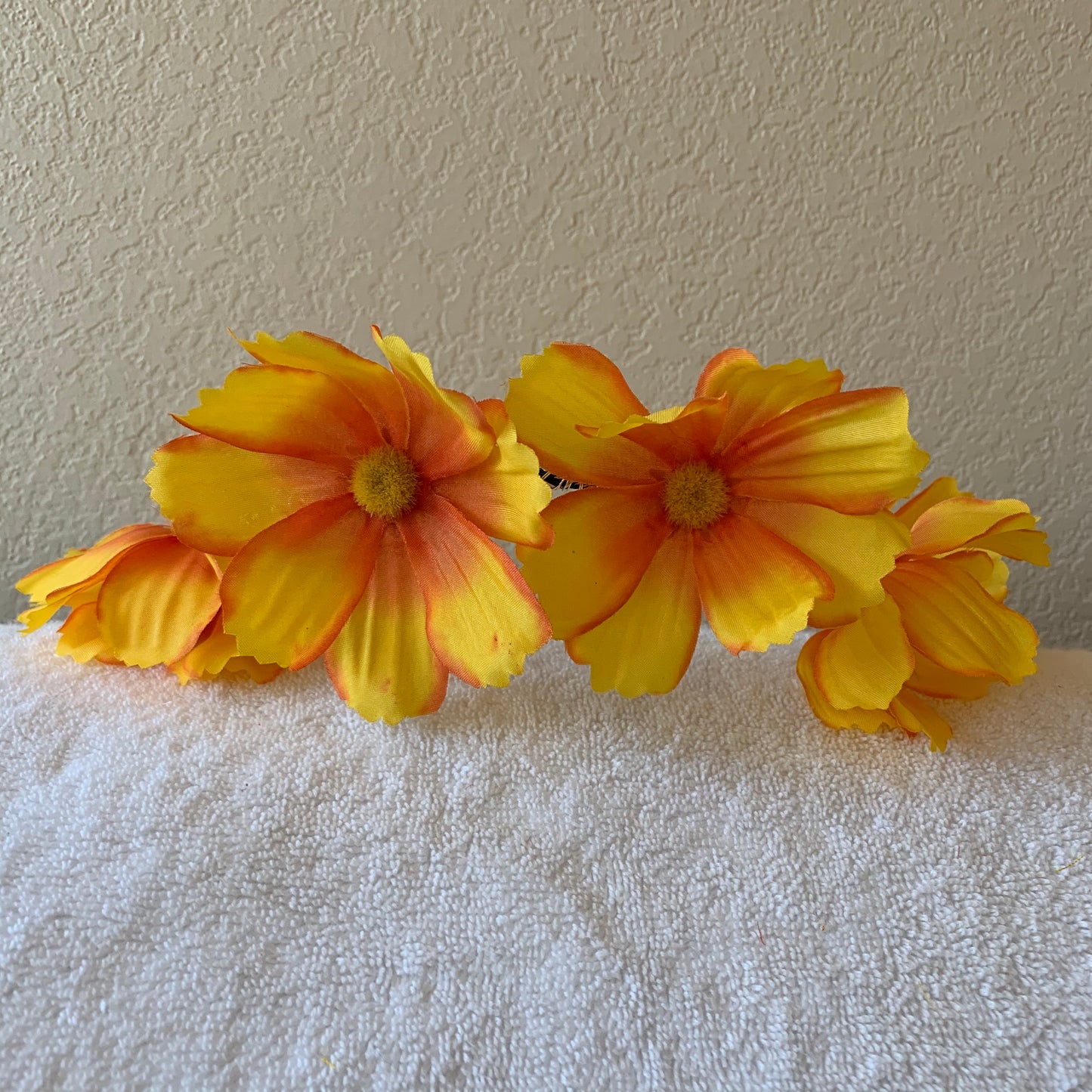Large Wreath Lighted - Yellow/Orange Flowers