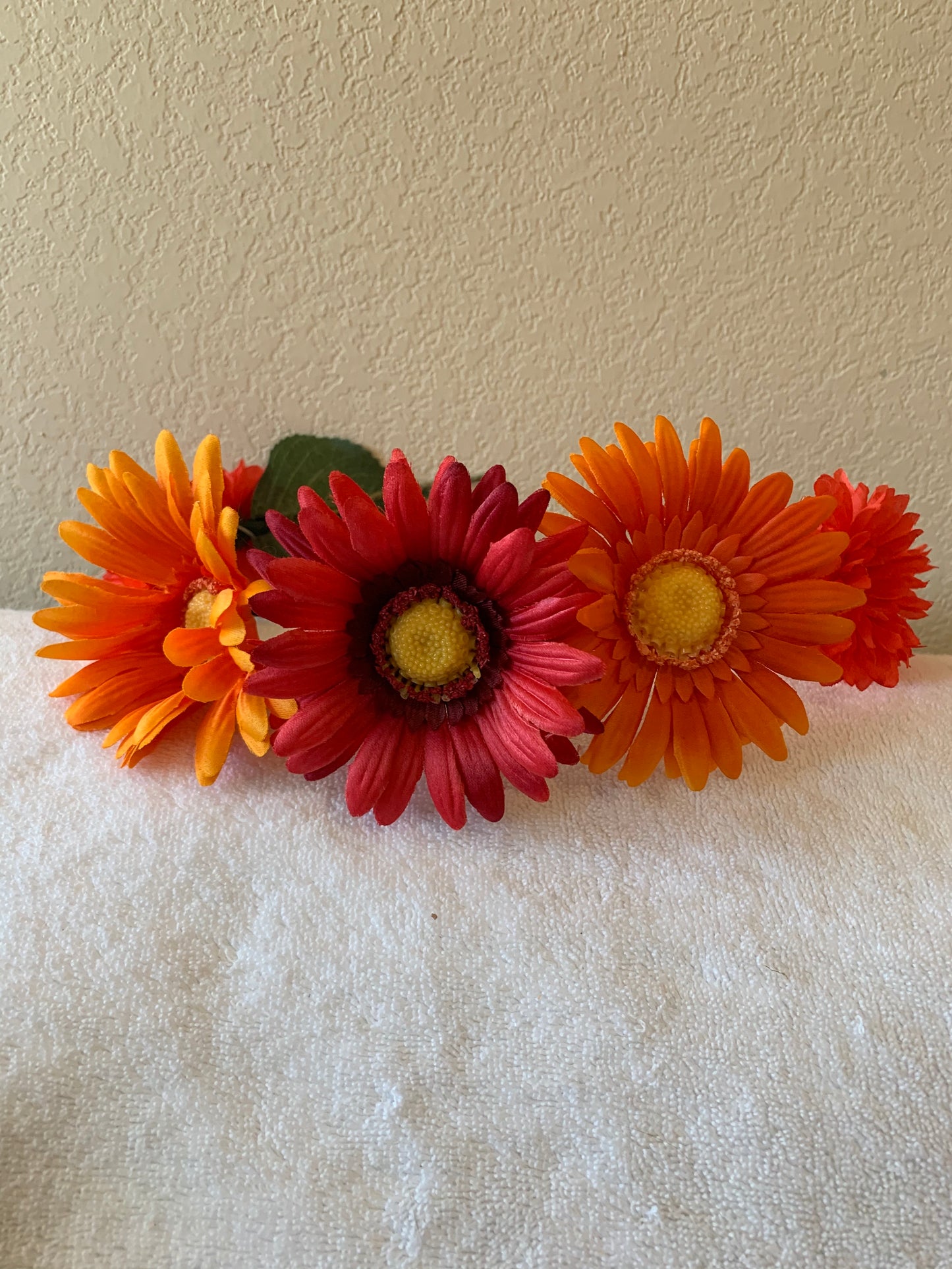 Large Wreath Lighted - Orange and Red Daisies