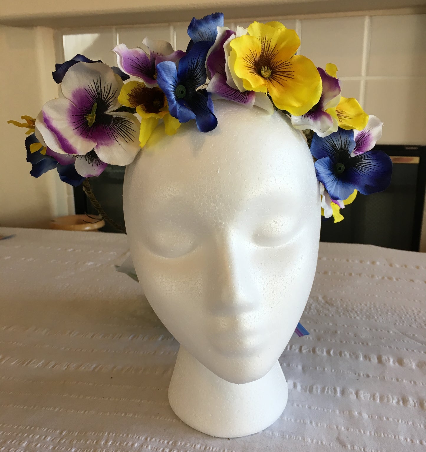 Medium Wreath - Yellow, blue & white pansies