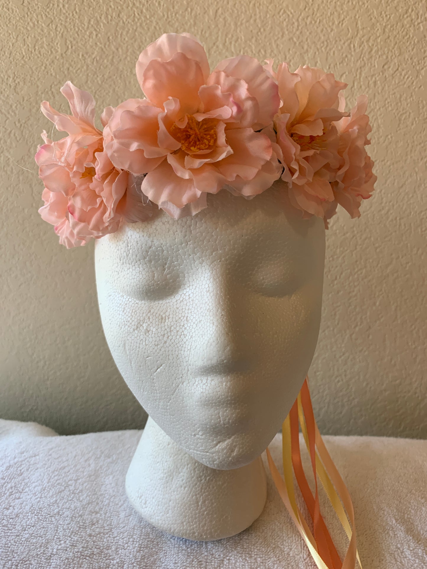 Medium Wreath - Peach Fluffy Flowers