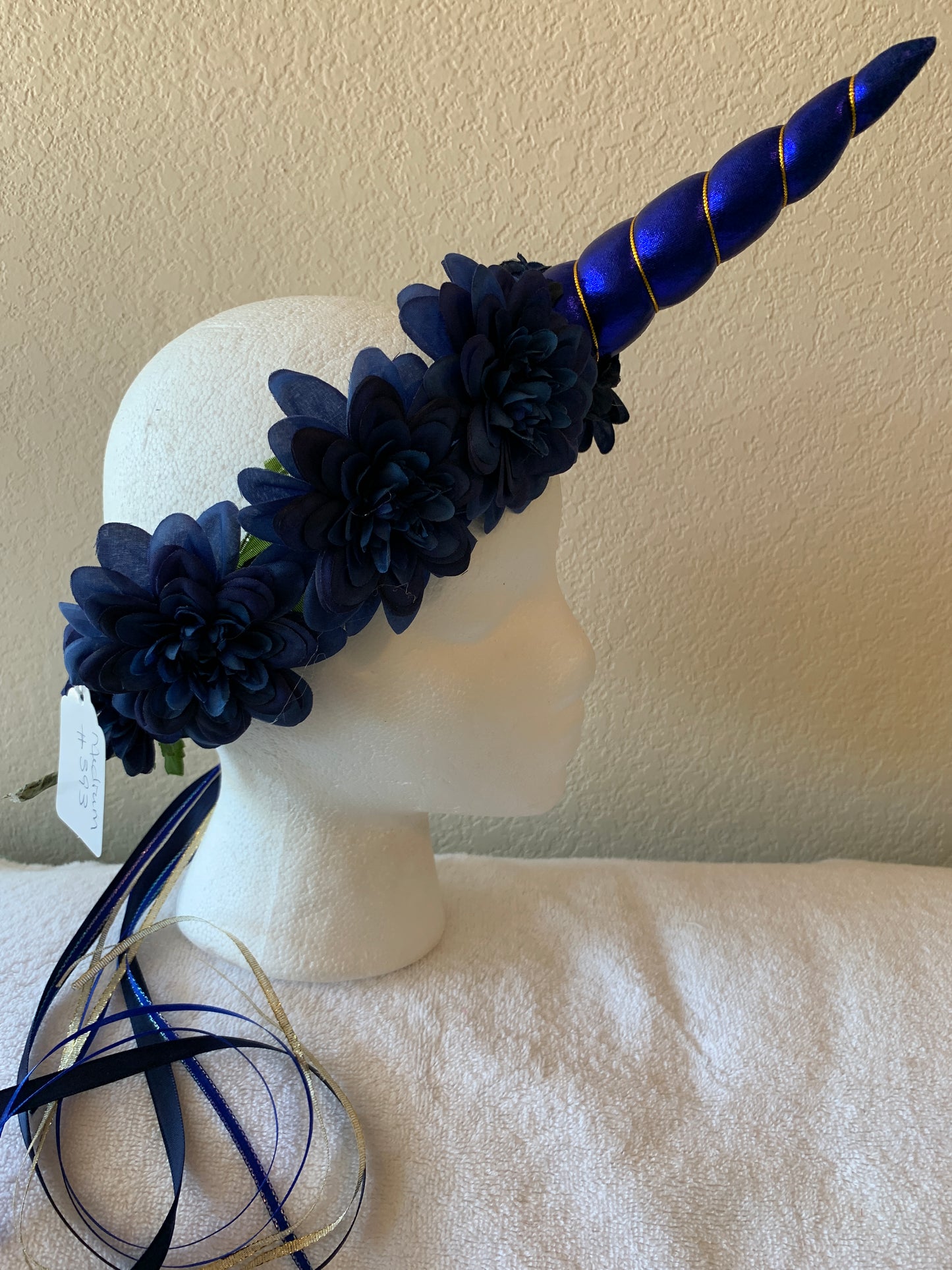 Medium Wreath - Blue Unicorn