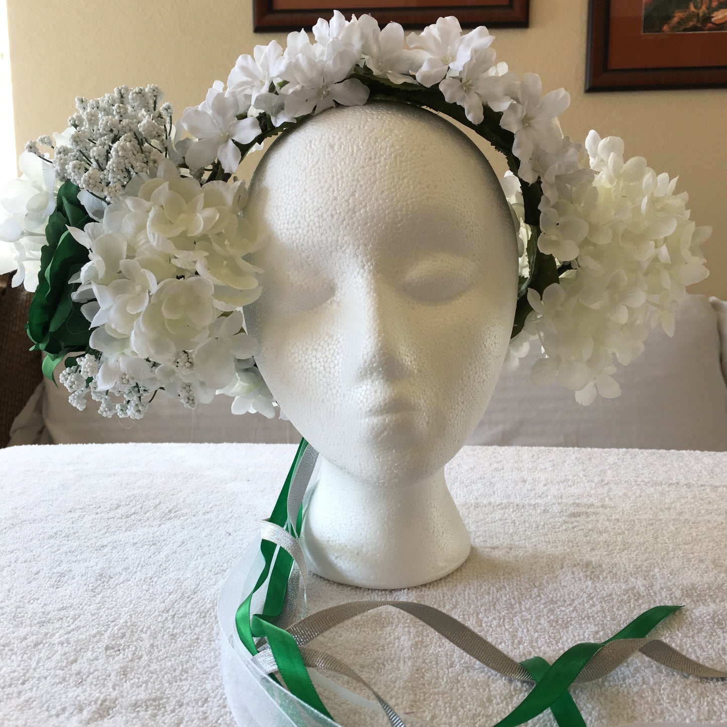 Extra Large Wreath - Green roses & White hydrangeas