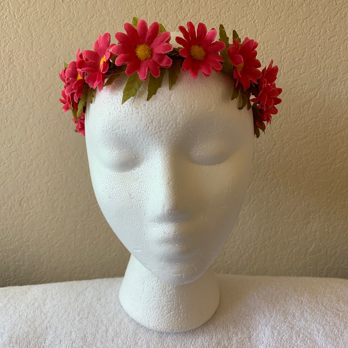 Extra Small Wreath - All Hot Pink Daisies