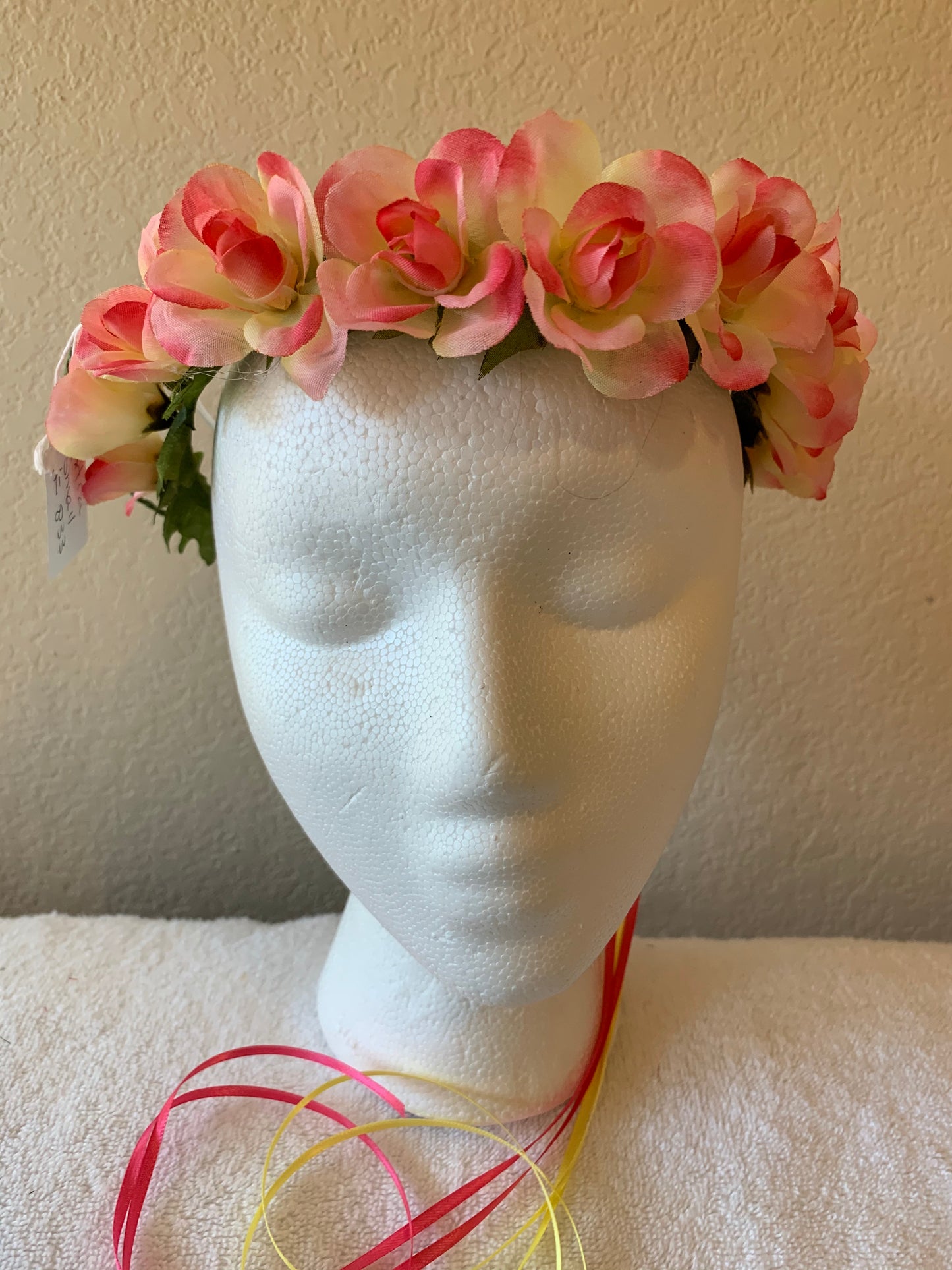Extra Small Wreath - Pale Yellow and Pink Roses