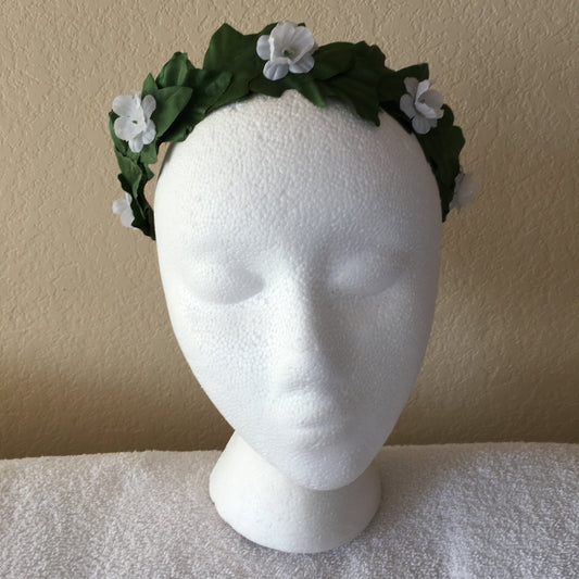 All-Leaf Wreath - Green leaves w/ small white flower accents