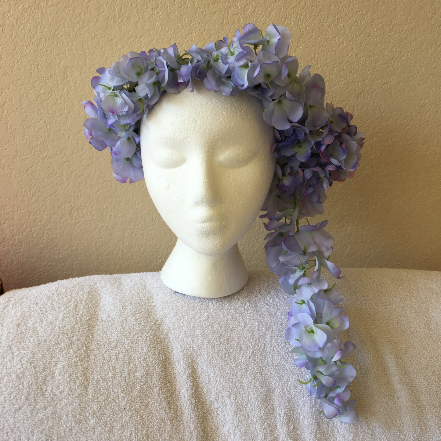 Cascade Wreath - Pale Purple