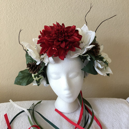 XL Fantasy Wreath - Red center flower & white flowers w/ pine cones