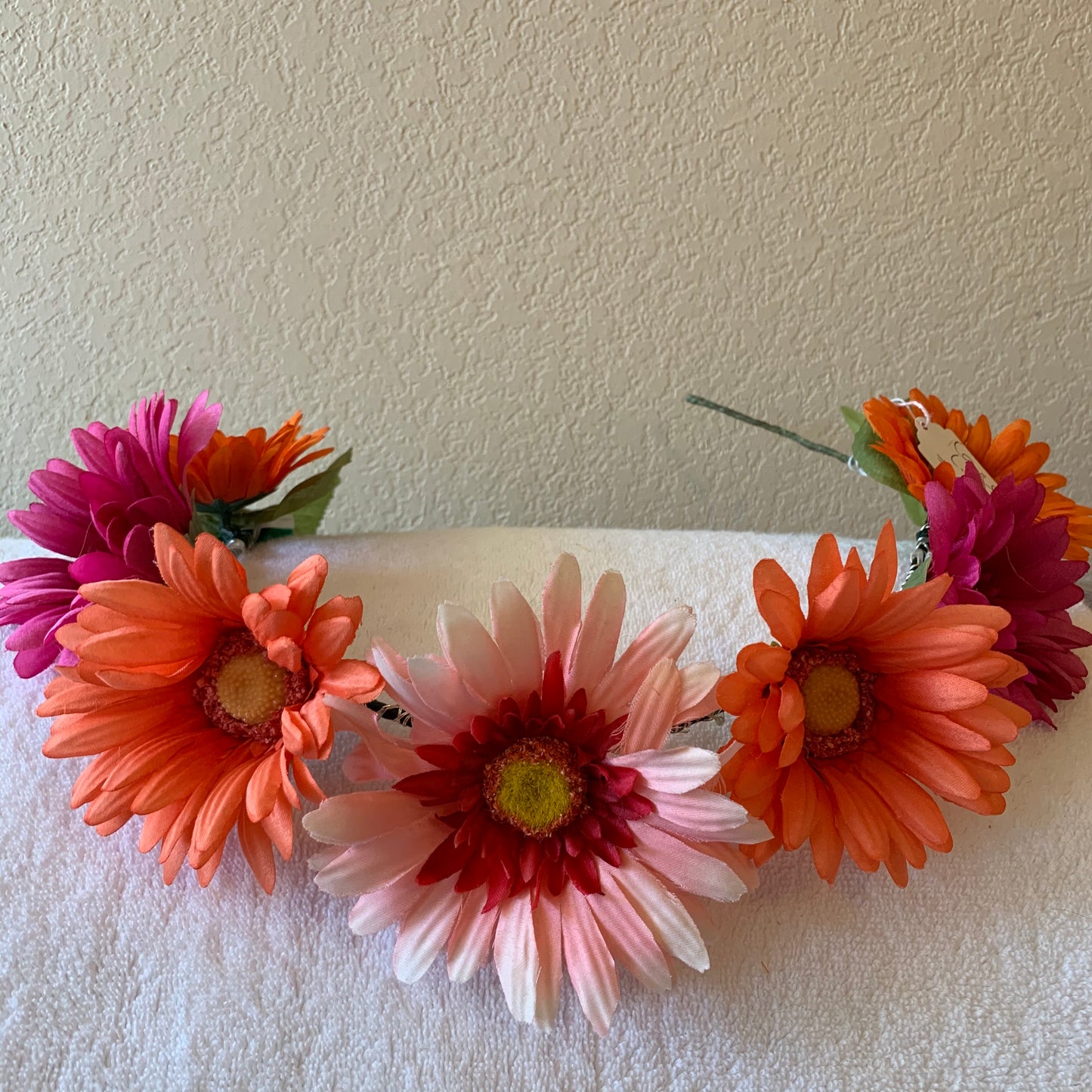 Large Wreath Lighted - Pink with Red Center, Orange and Hot Pink Daisies