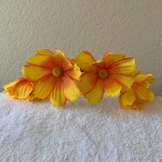 Large Wreath Lighted - Yellow/Orange Flowers