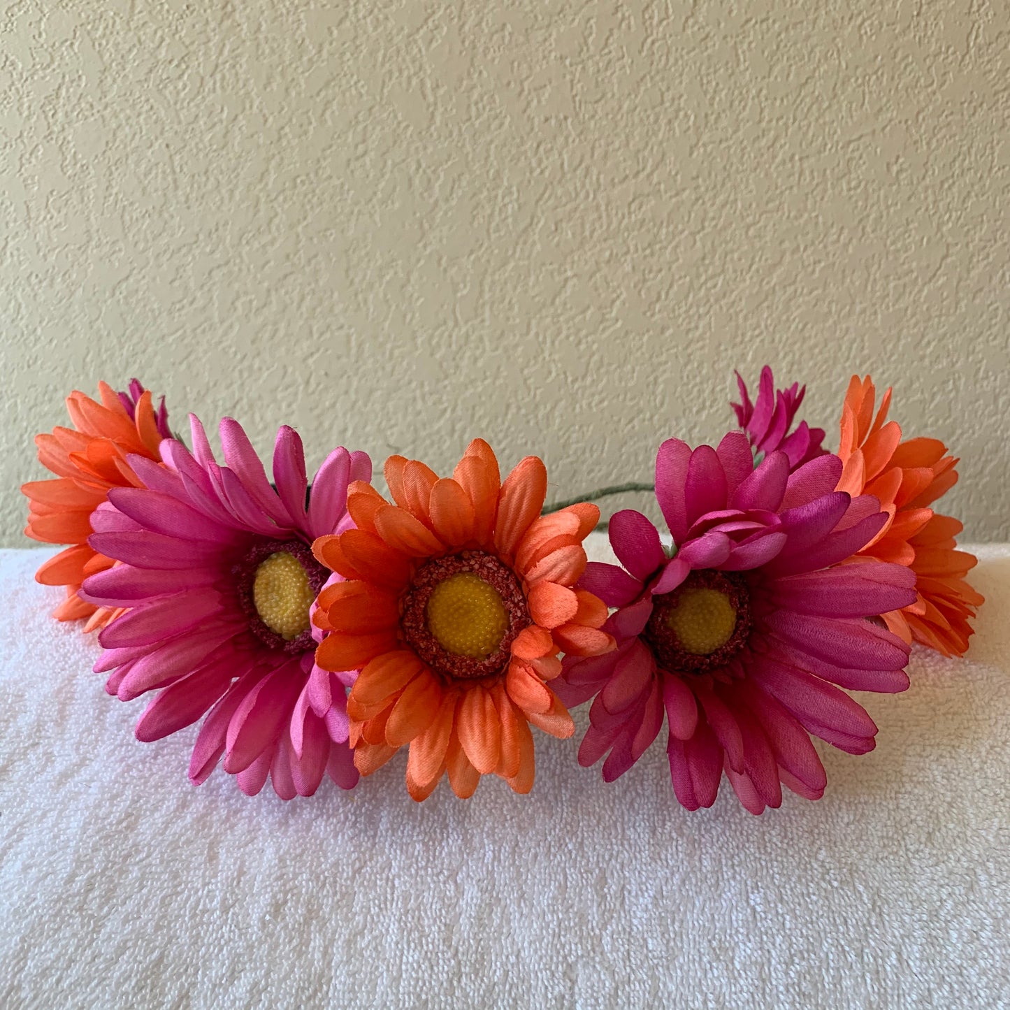 Large Wreath Lighted - Hot Pink and Orange Daisies