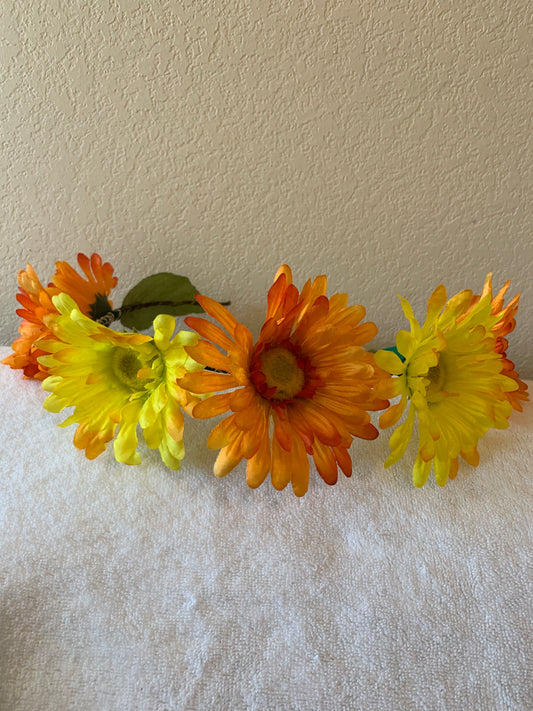 Large Wreath Lighted - Orange and Yellow Daisies