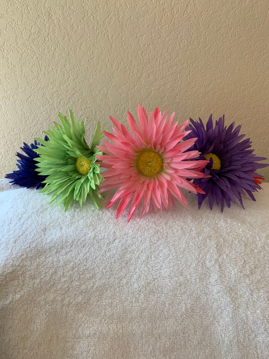 Large Wreath Lighted - Multi Colored Spiky Daisies