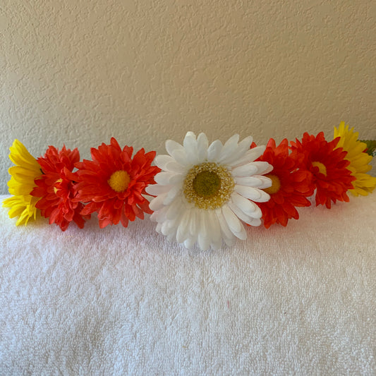 Large Wreath Lighted - Large White and Yellow Daisies with Medium Orange Daisies