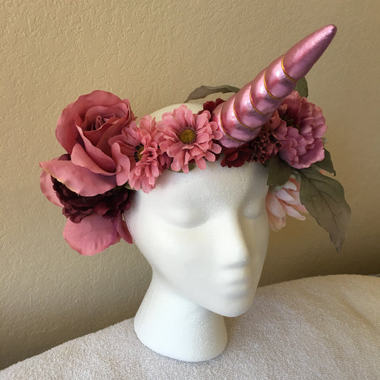 Large Wreath - Pale pink & burgundy unicorn