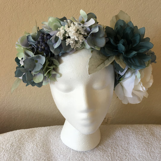 Large Wreath – Pale blue & teal flowers