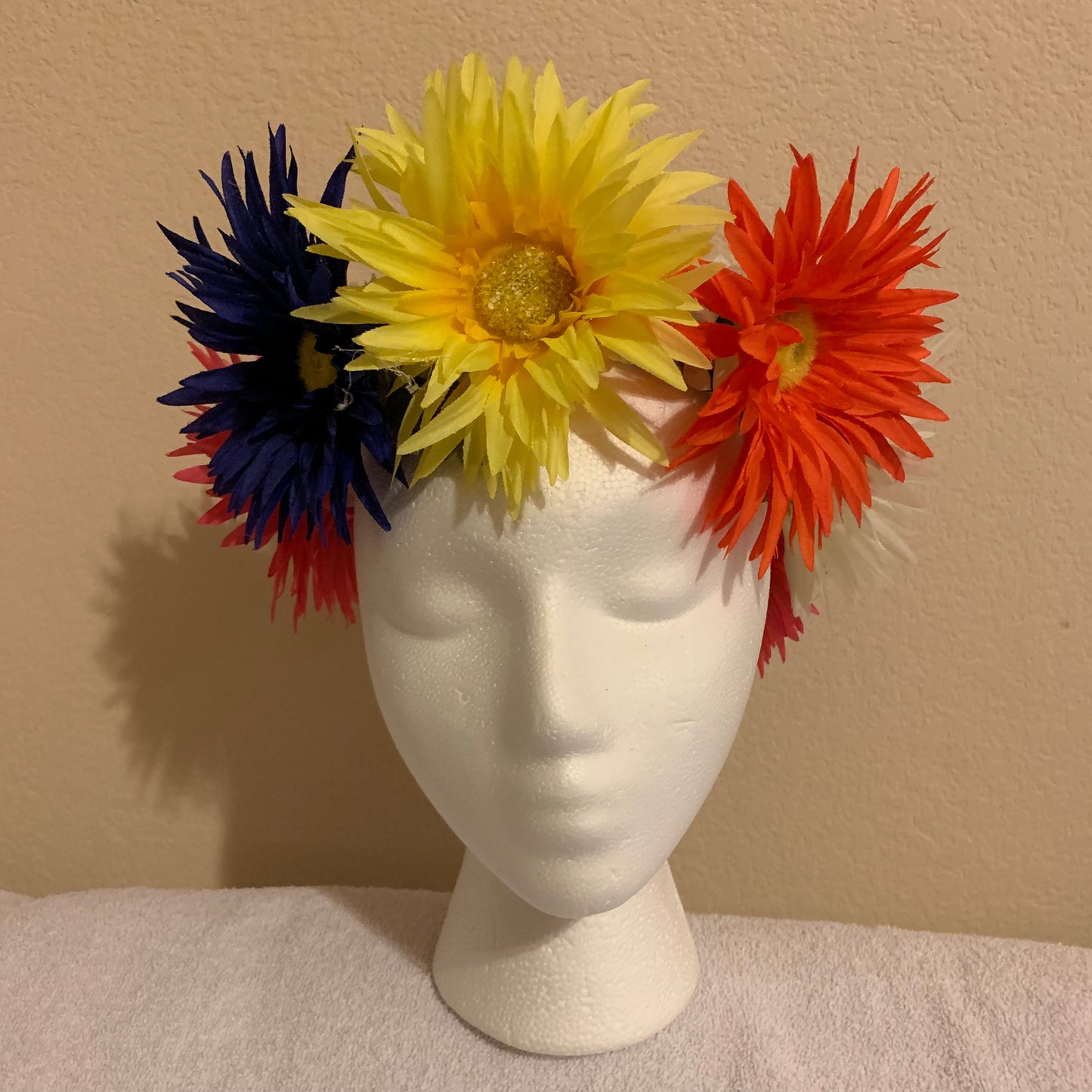 Large Wreath -Yellow, orange, blue, pink & white pointy daisies