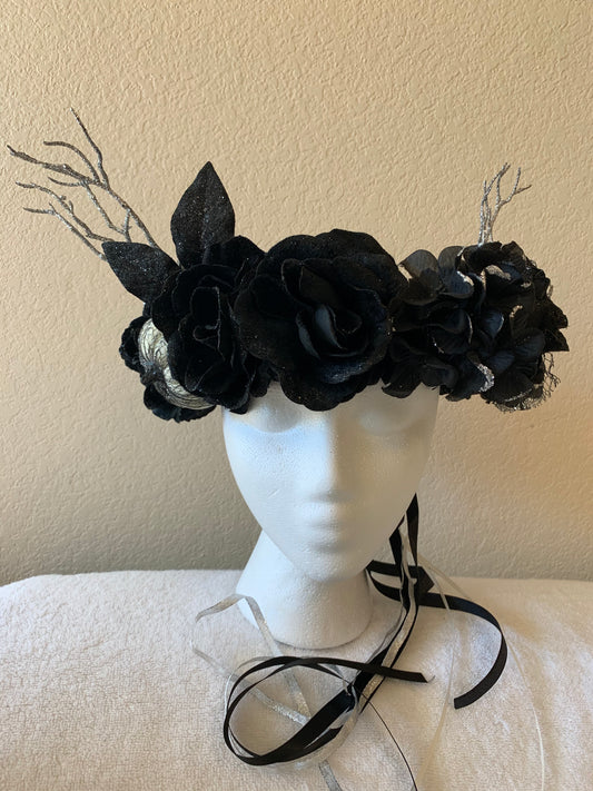 Large Wreath - Black and Silver Flowers