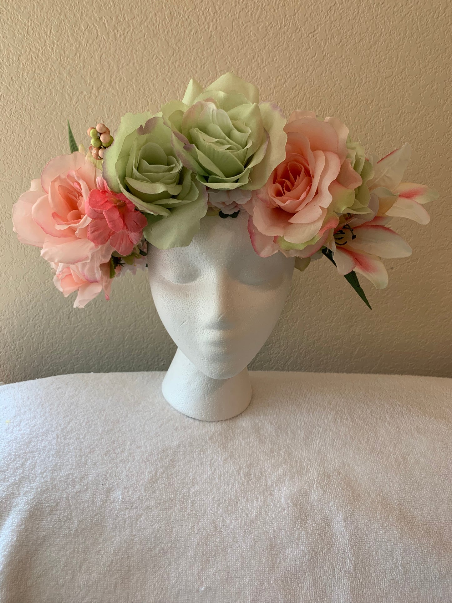Large Wreath - Pale Pink and Green Flowers