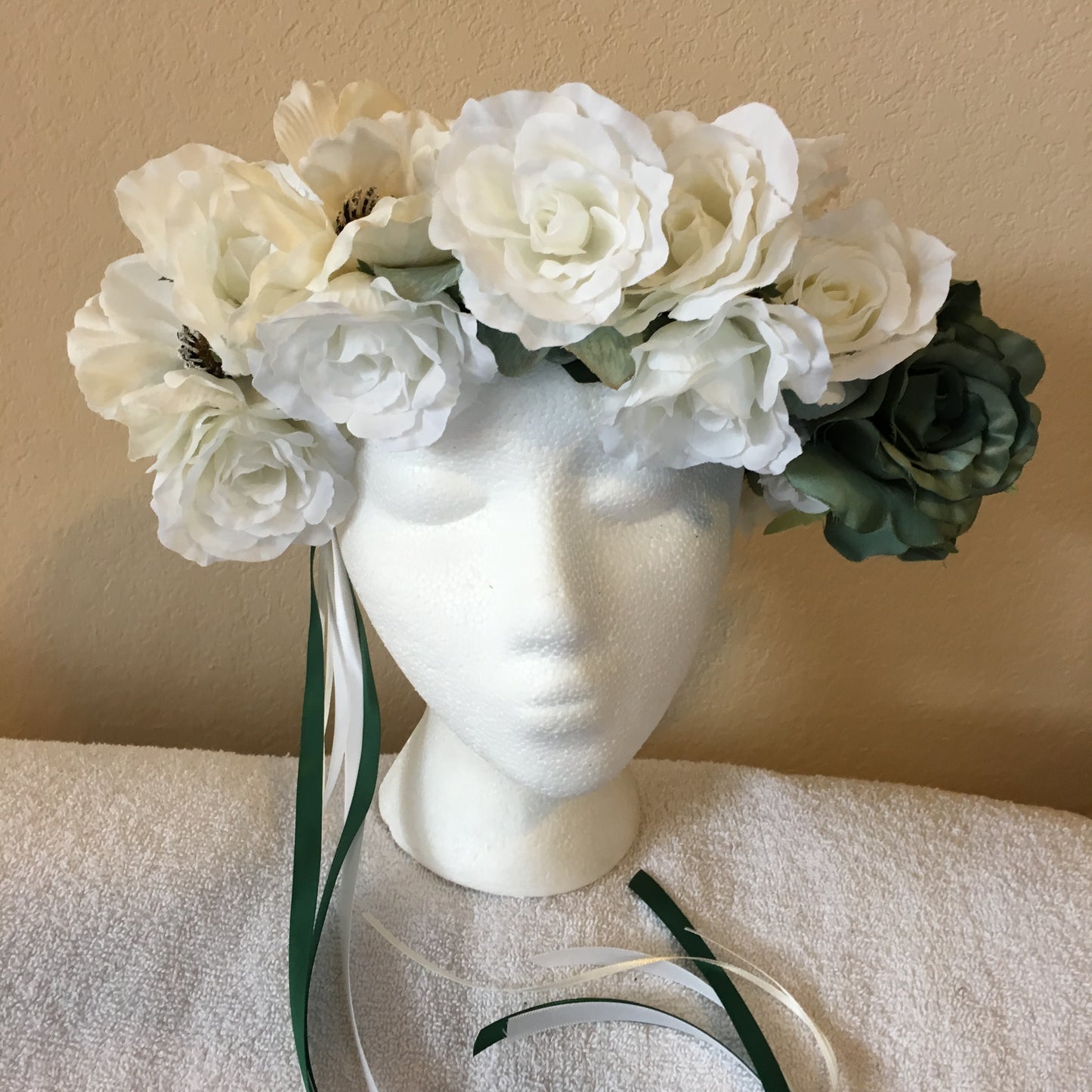 Large Wreath - Dark green roses w/ white roses & beige flower accents