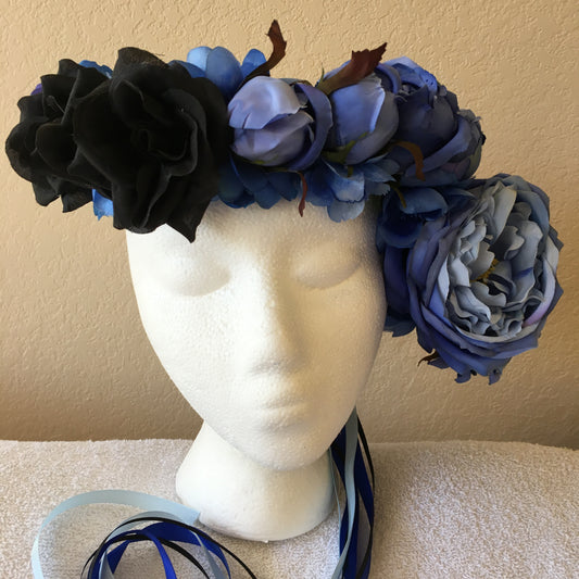 Large Wreath - Blue & black