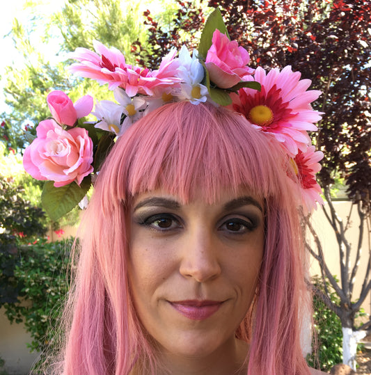 Large Wreath - Red & pink daisies