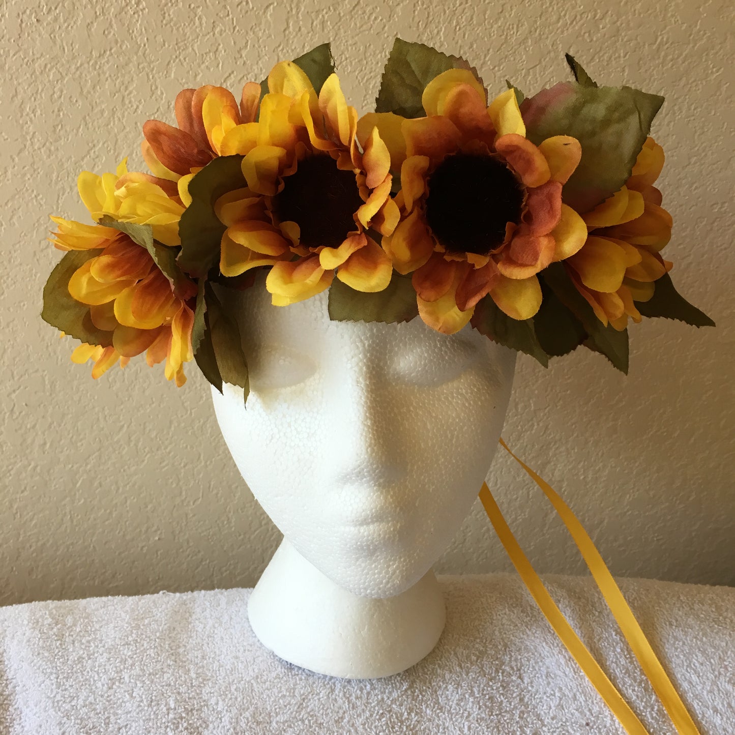Large Wreath - Sunflowers w/ lots of leaves