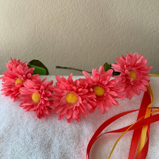 Medium Wreath Lighted - Pink Daisies
