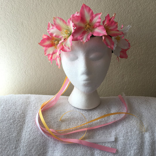 Medium Wreath - Pink w/ one accent hibiscus