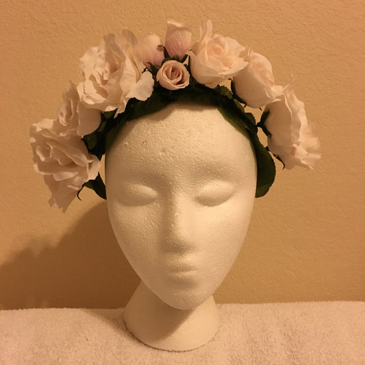 Medium Wreath - Blush roses