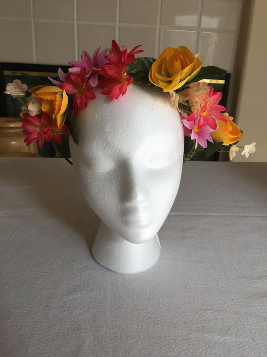 Medium Wreath - Yellow roses w/ pink & yellow daisies