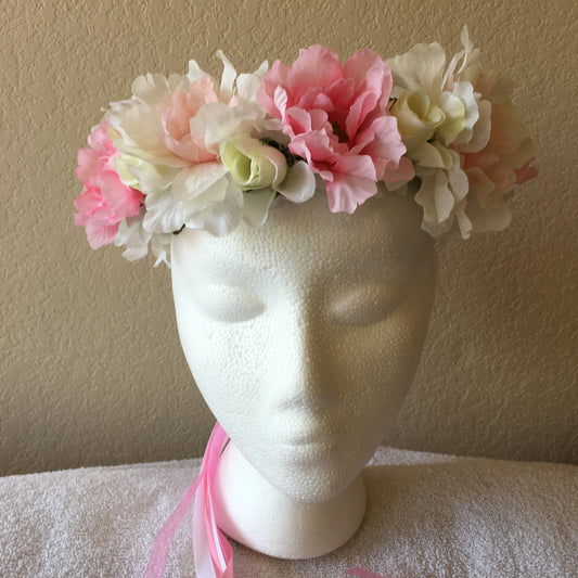 Medium Wreath - Pink & white flowers w/ small roses