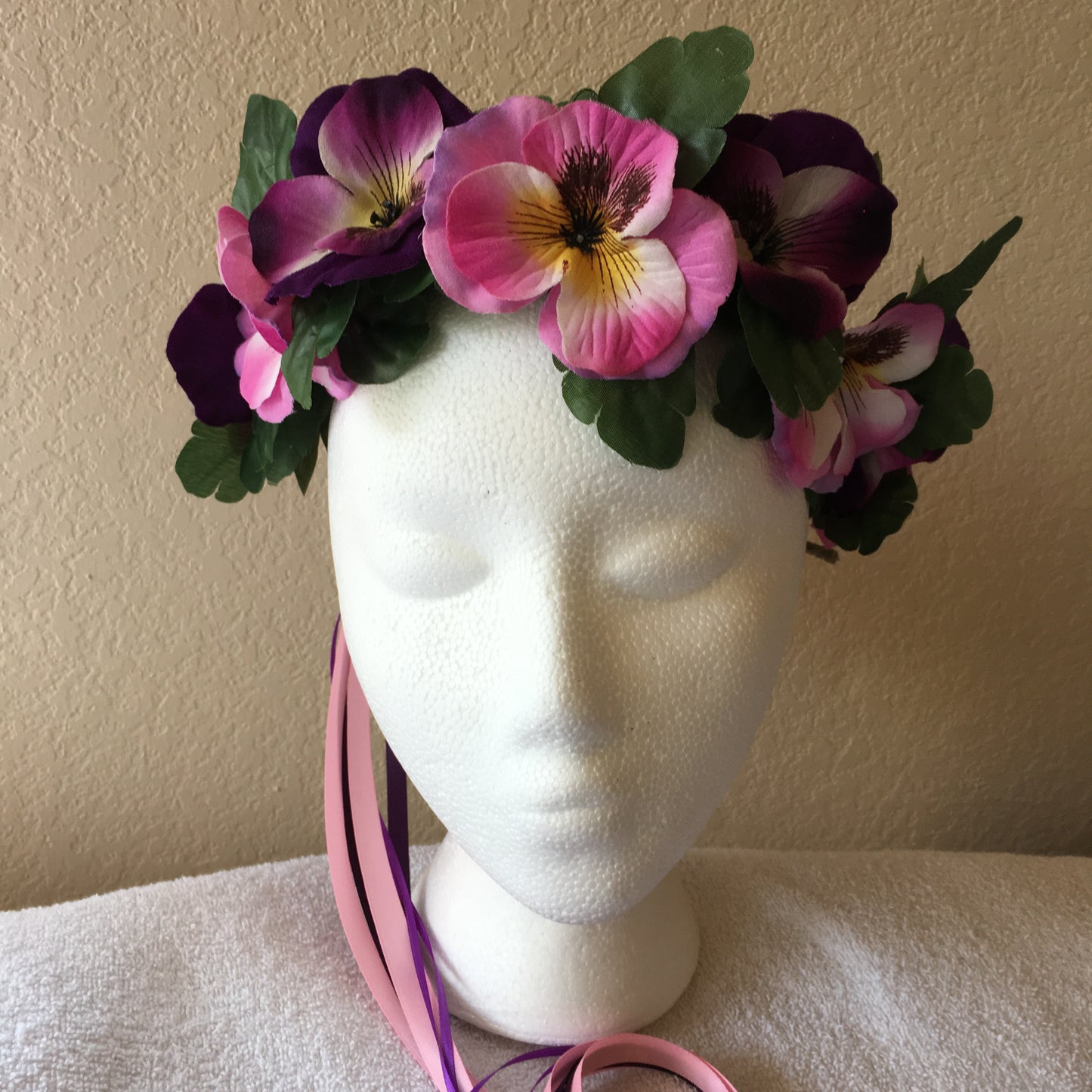 Medium Wreath - Pink & purple pansies