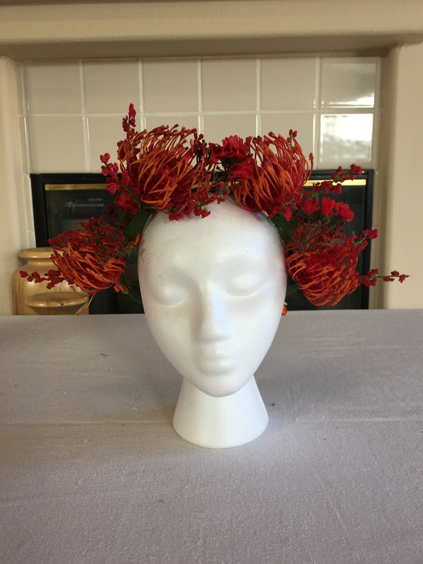 Medium Wreath - Red & orange spiky