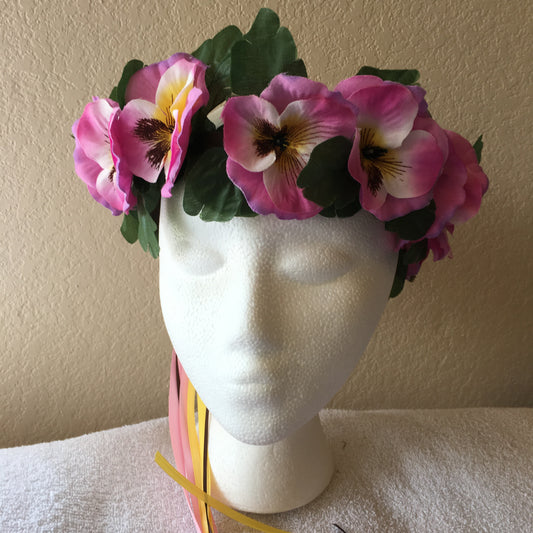 Medium Wreath - Pink pansies