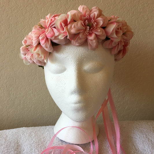 Medium Wreath - Light pink flowers w/ pink & white roses