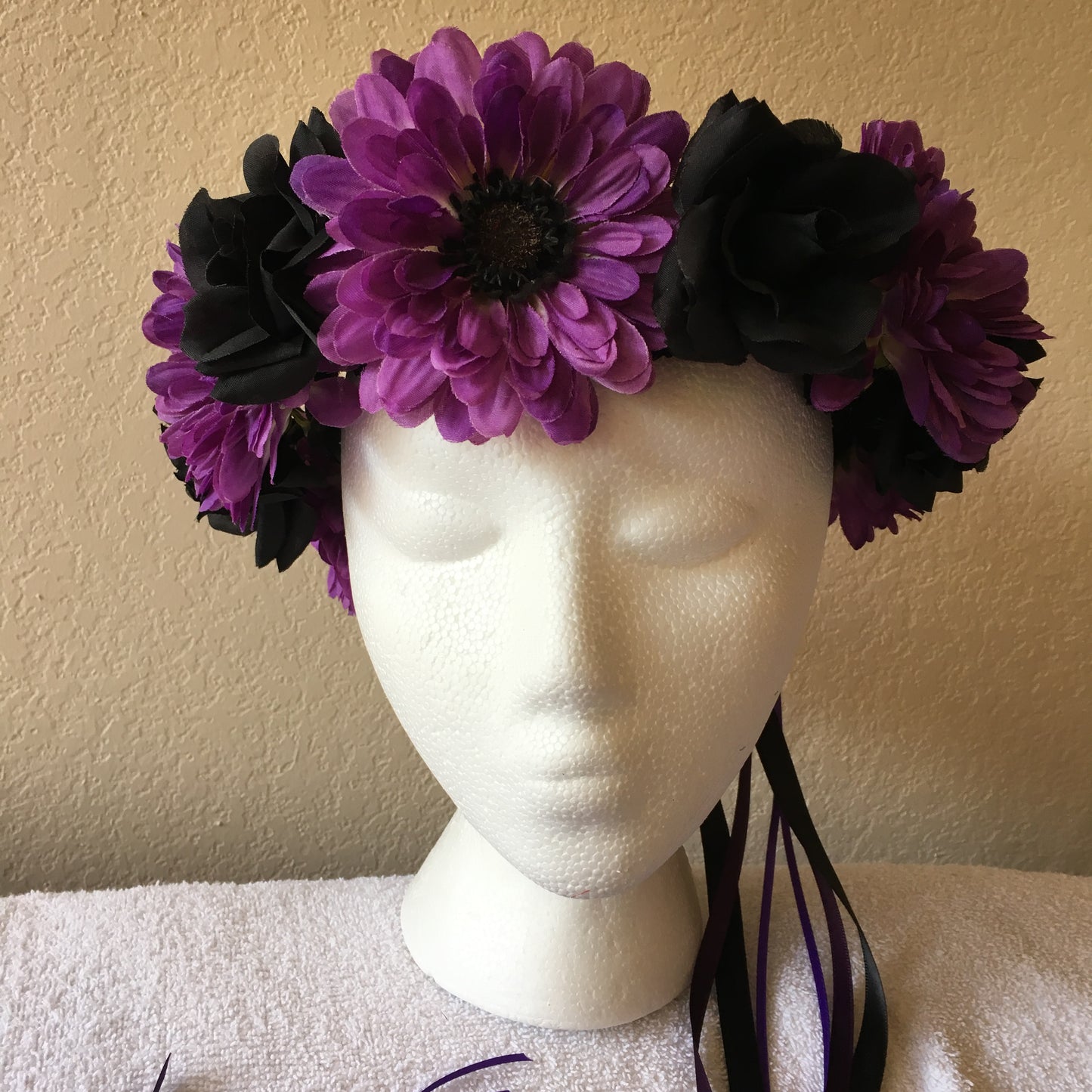 Medium Wreath - Black roses & purple daisies