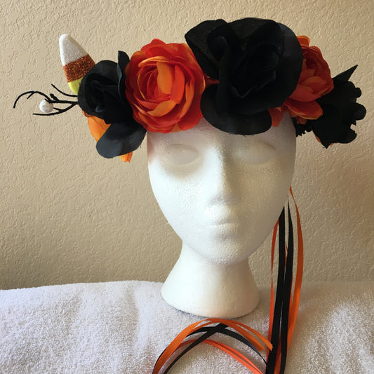 Medium Wreath - Black & orange Halloween w/ candy corn