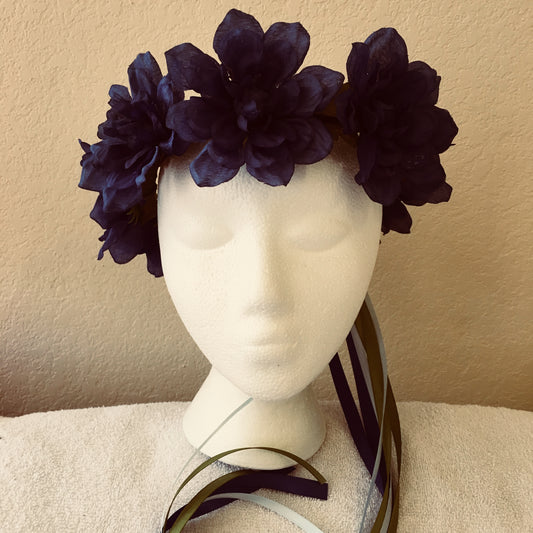 Medium Wreath - Royal blue pointy flowers