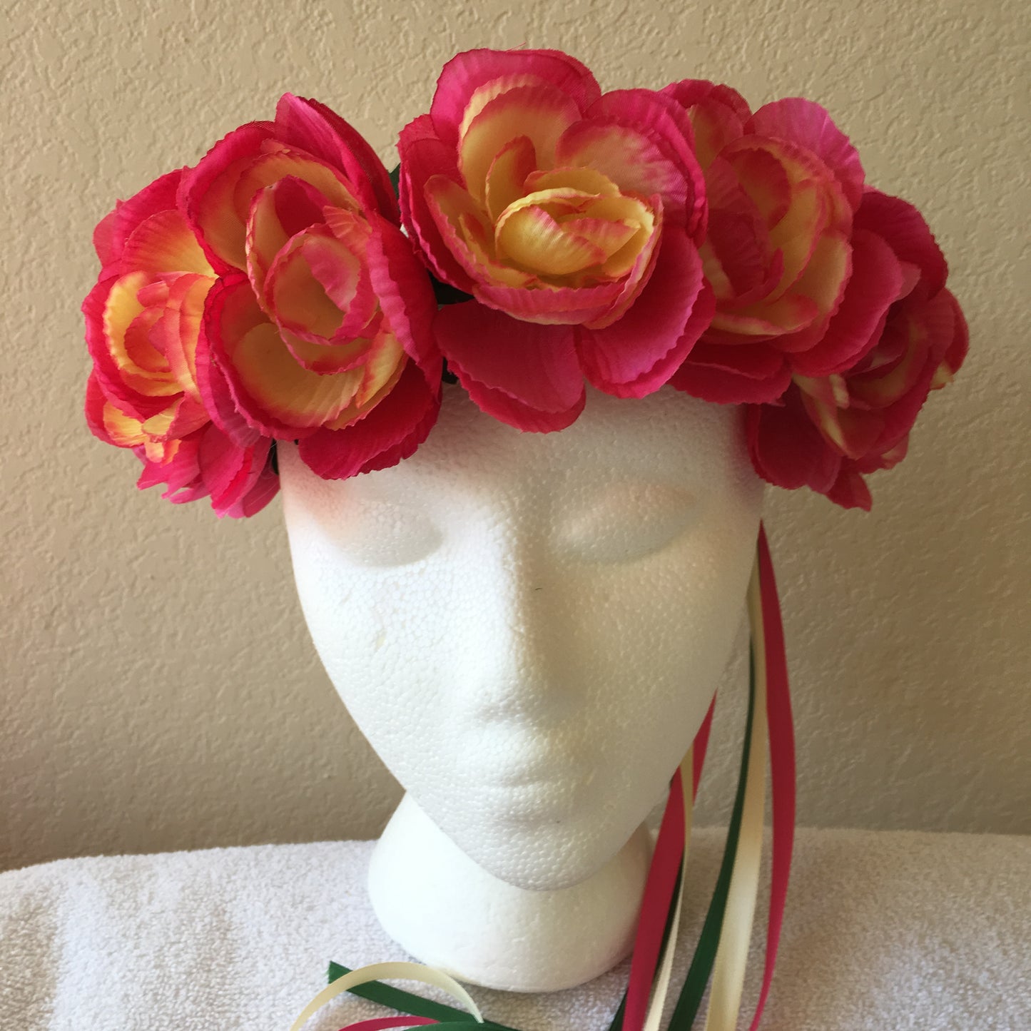 Medium Wreath - Hot pink to pale yellow flowers