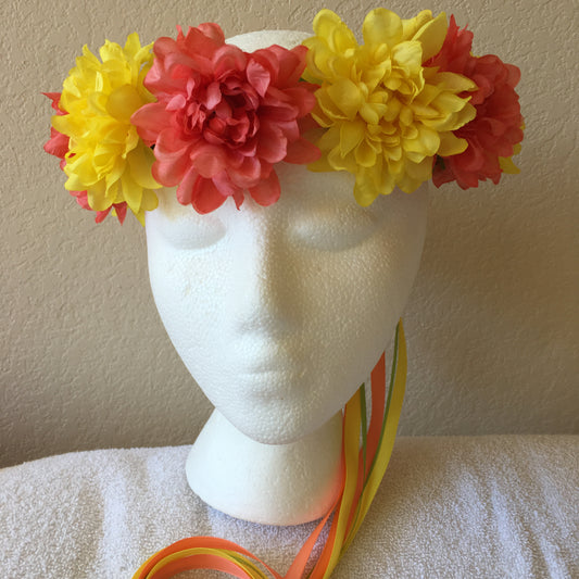 Medium Wreath - Yellow & salmon fluffies