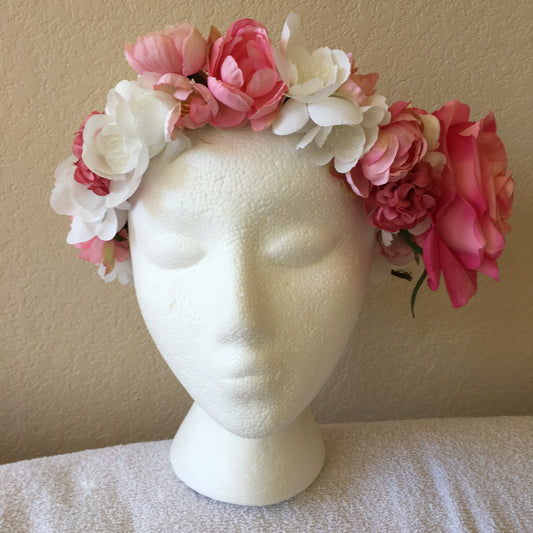 Medium Wreath - Large side rose w/ assorted pink & white flowers