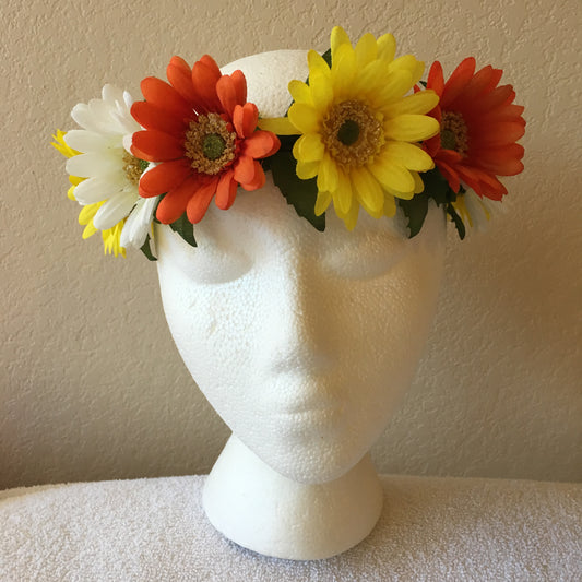 Medium Wreath - Orange, white, & yellow daisies