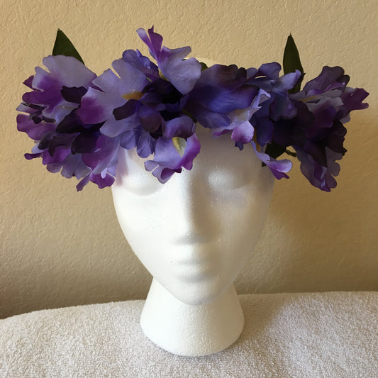Medium Wreath – Purple Iris