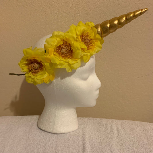 Medium Wreath -Yellow Unicorn +