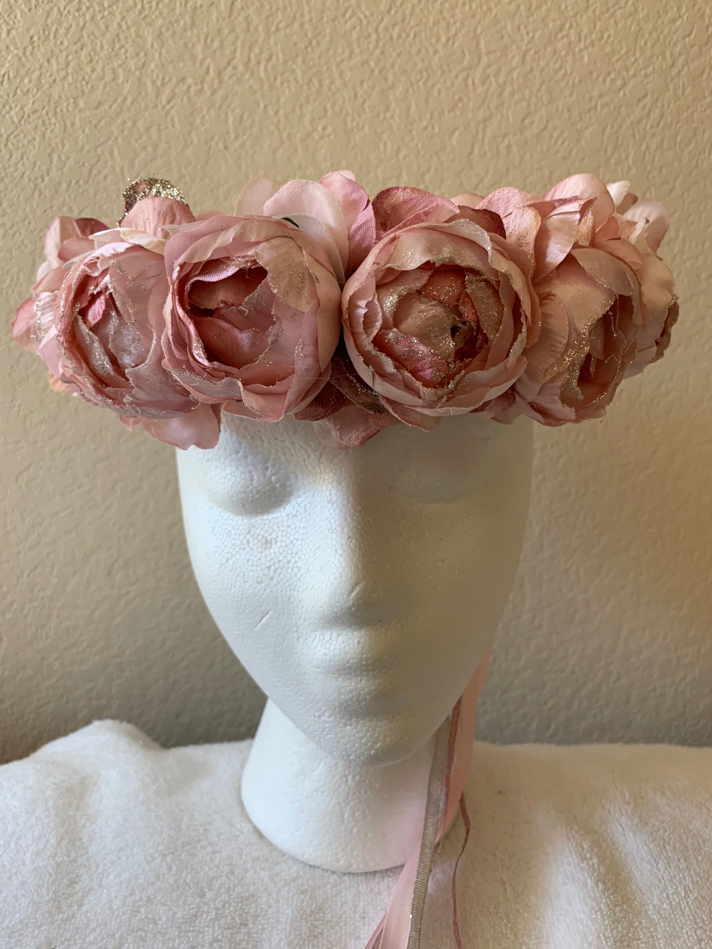 Medium Wreath - Soft Pink Sparkly Rosebuds