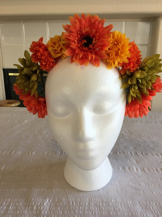 Medium Wreath - Orange daisy, green & yellow