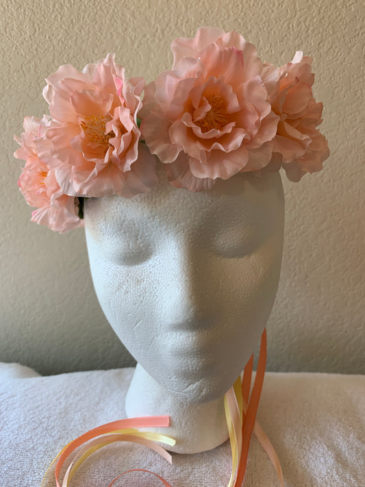 Medium Wreath - Peach Fluffy Flowers